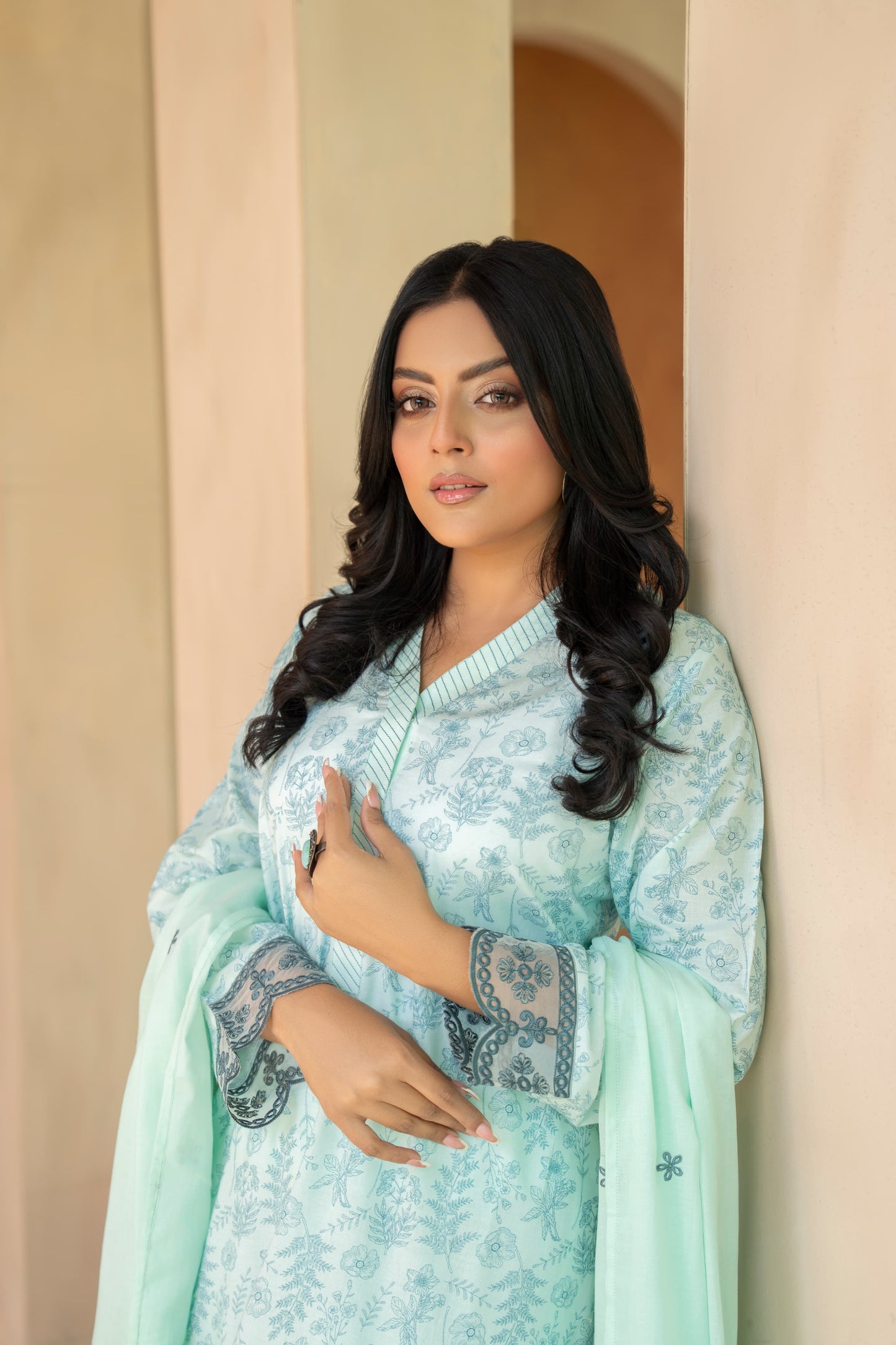Elegant Aqua 3-Piece Lawn Suit with Embroidered Dupatta| ZM-19