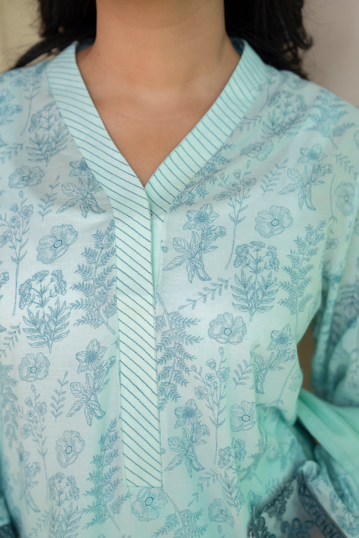 Elegant Aqua 3-Piece Lawn Suit with Embroidered Dupatta| ZM-19