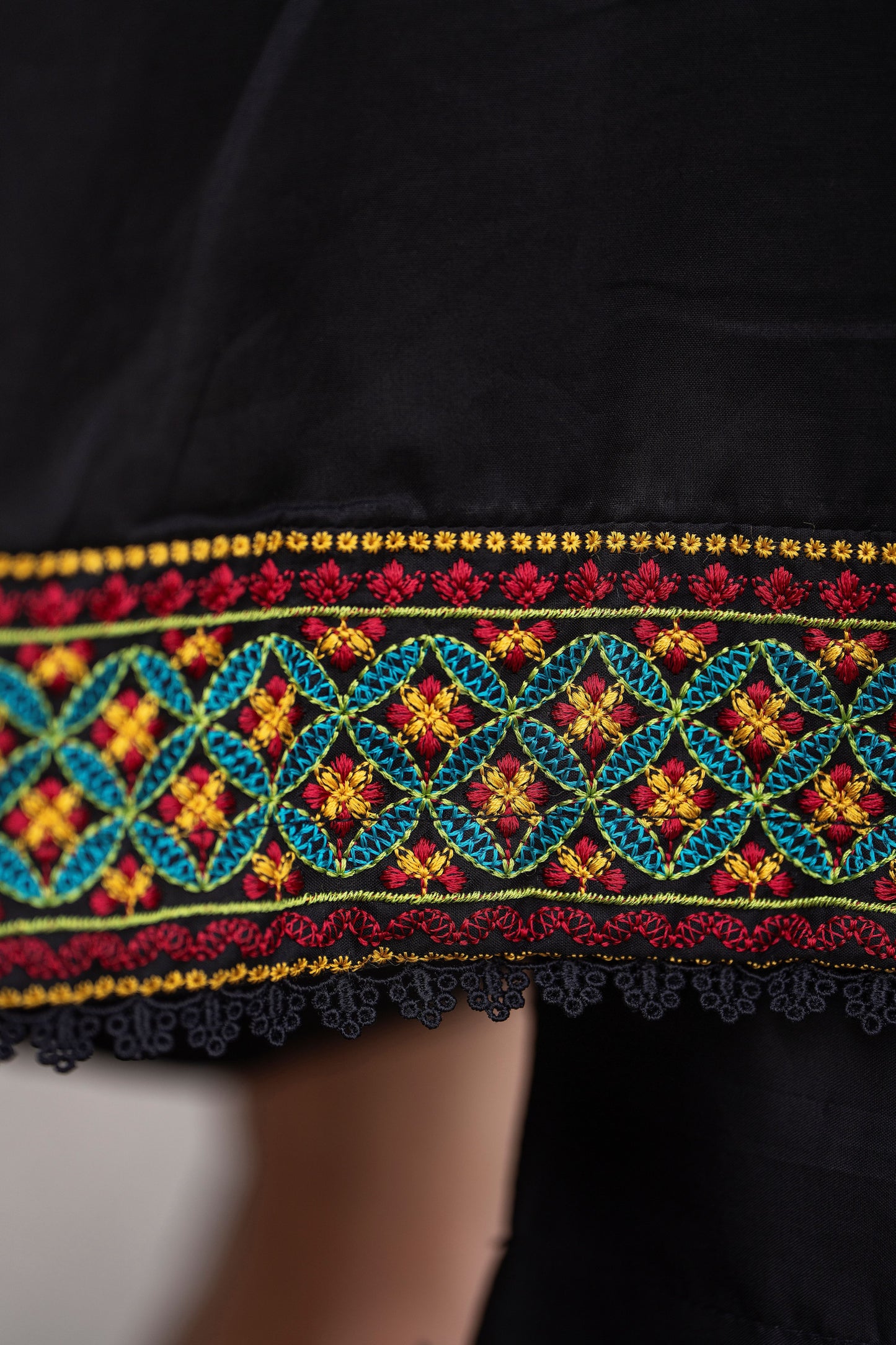 Black 3-Piece Embroidered Frock | ZM-35
