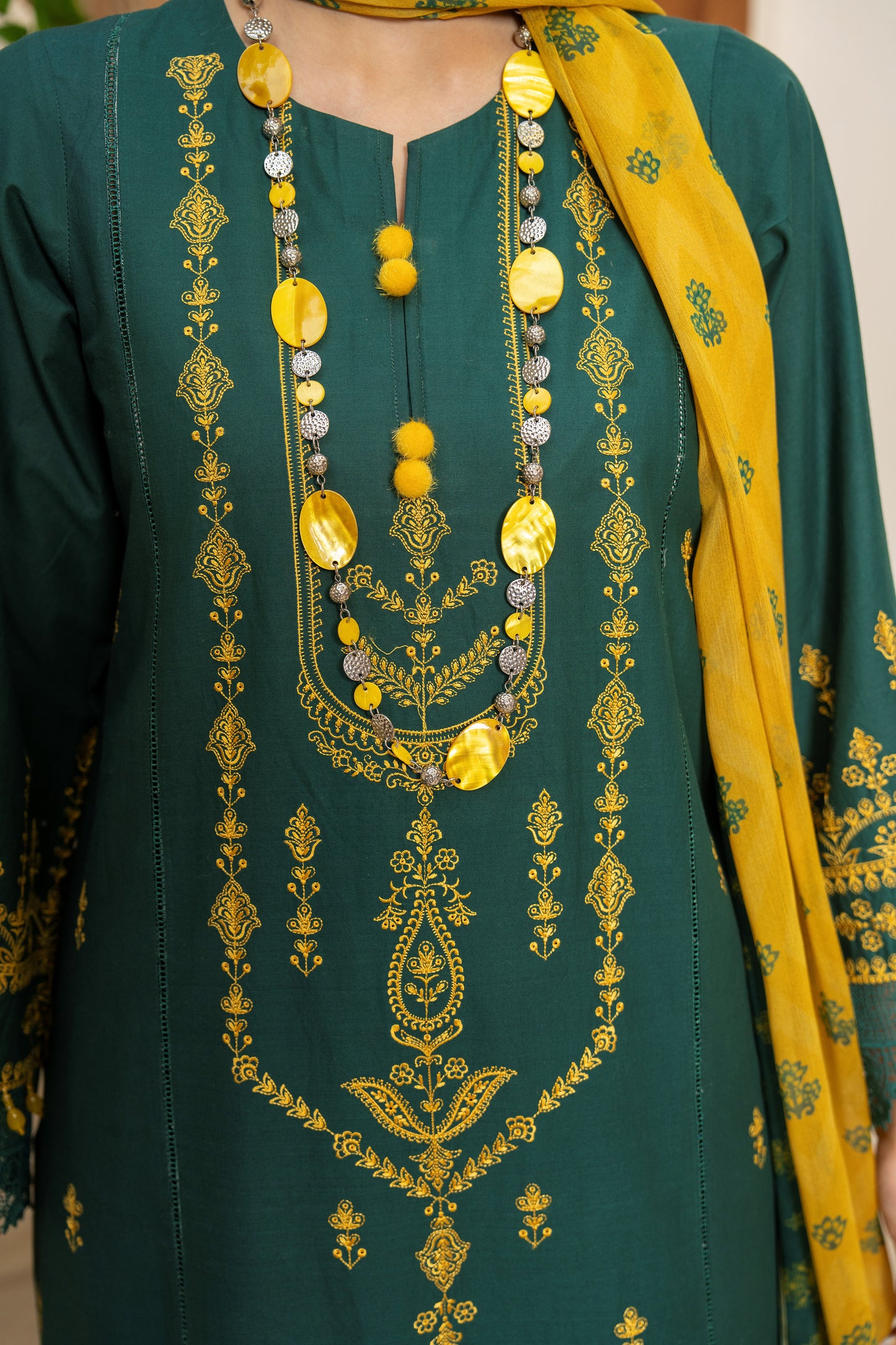3 PIECE EMBROIDERED SUIT | ZM-03