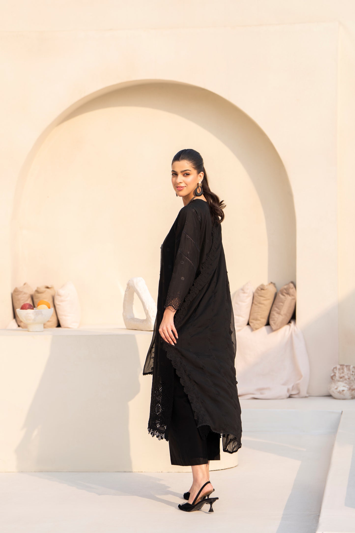 3 PIECE EMBROIDERED SUIT | ZM-08