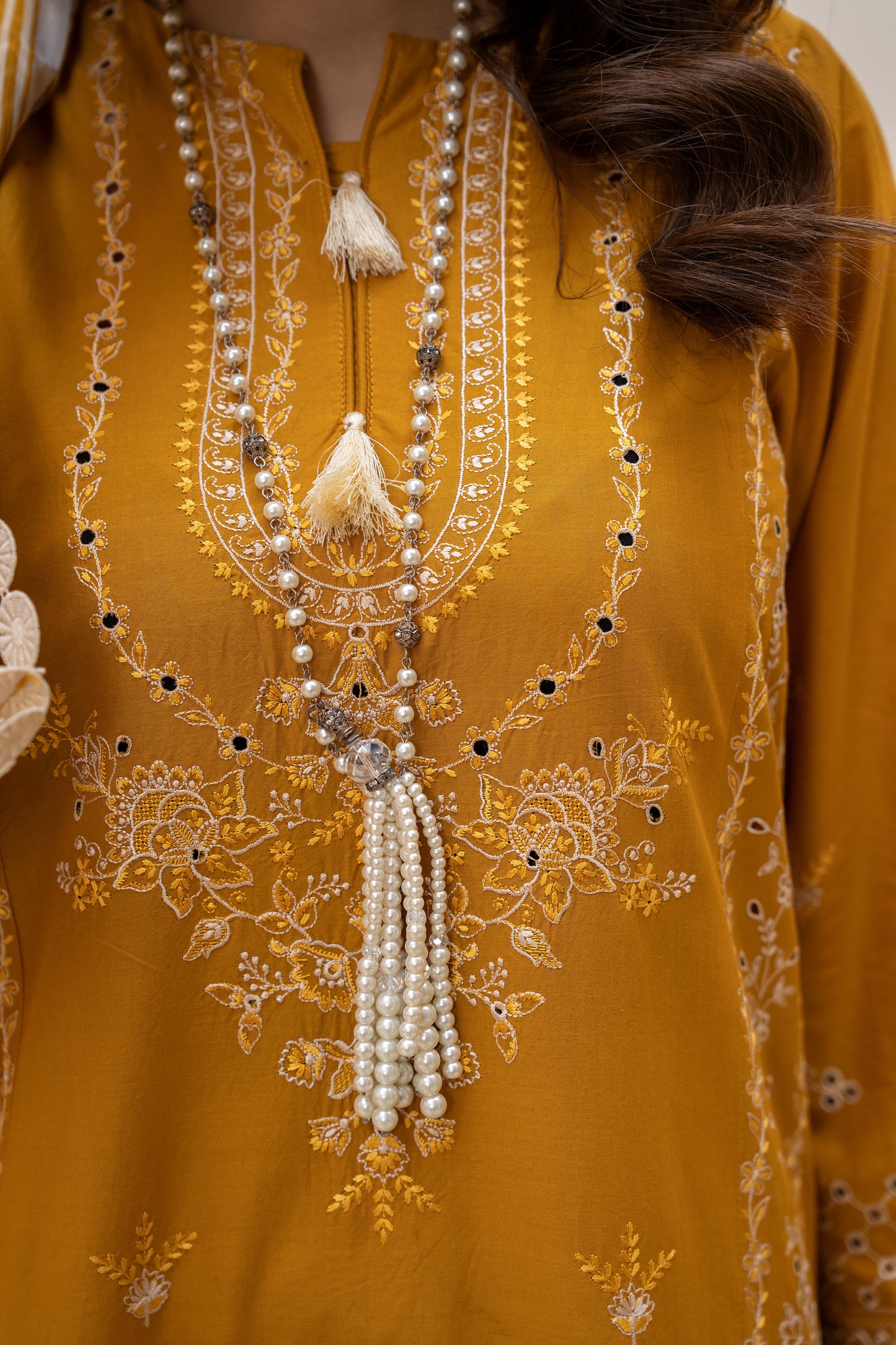 3 PIECE EMBROIDERED SUIT | ZM-04
