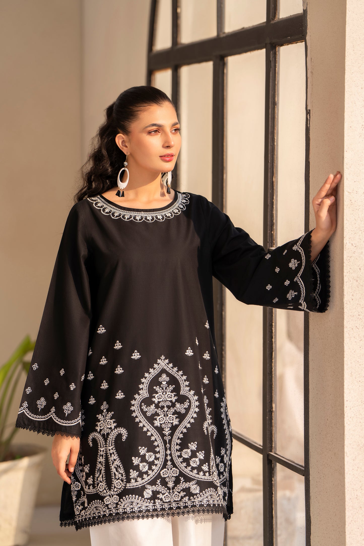 2 PIECE EMBROIDERED SUIT | ZM-11
