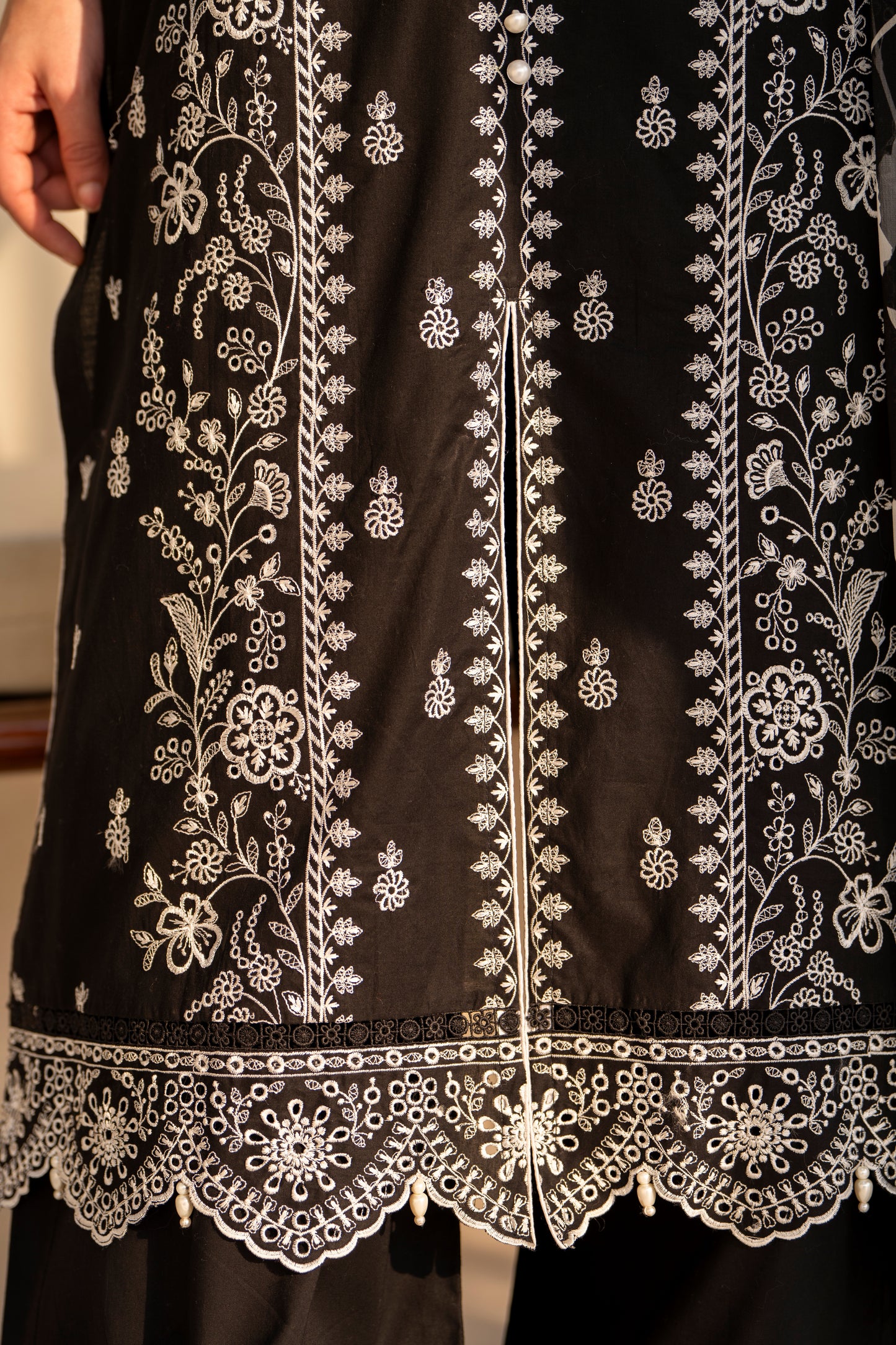 3 PIECE EMBROIDERED SUIT | ZM-06