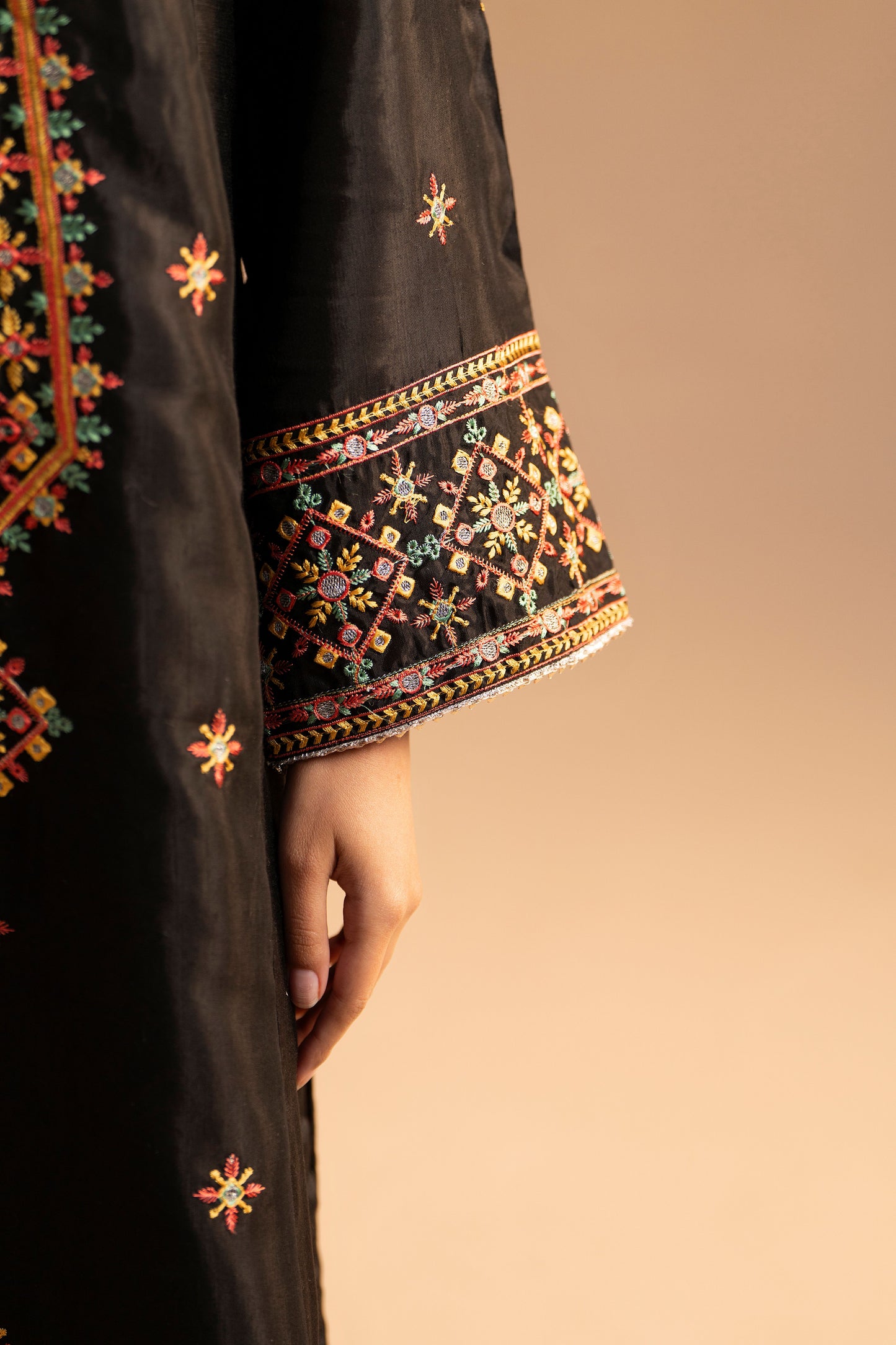 Shab-e-Siyah Raw Silk 3-Piece Embroidered Suit| ZM-57