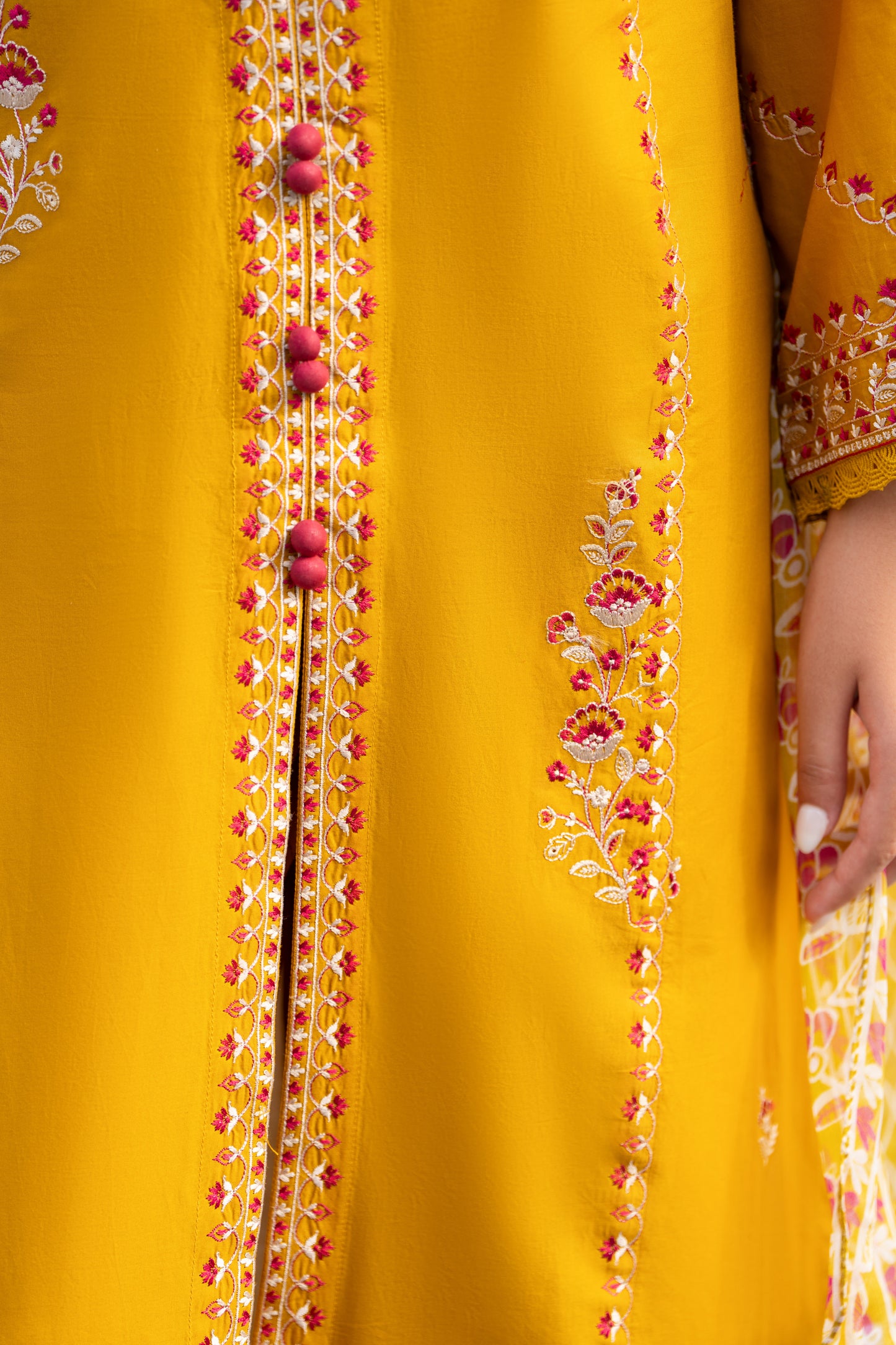 Mustard 3-Piece Embroidered Lawn Suit| ZM-28