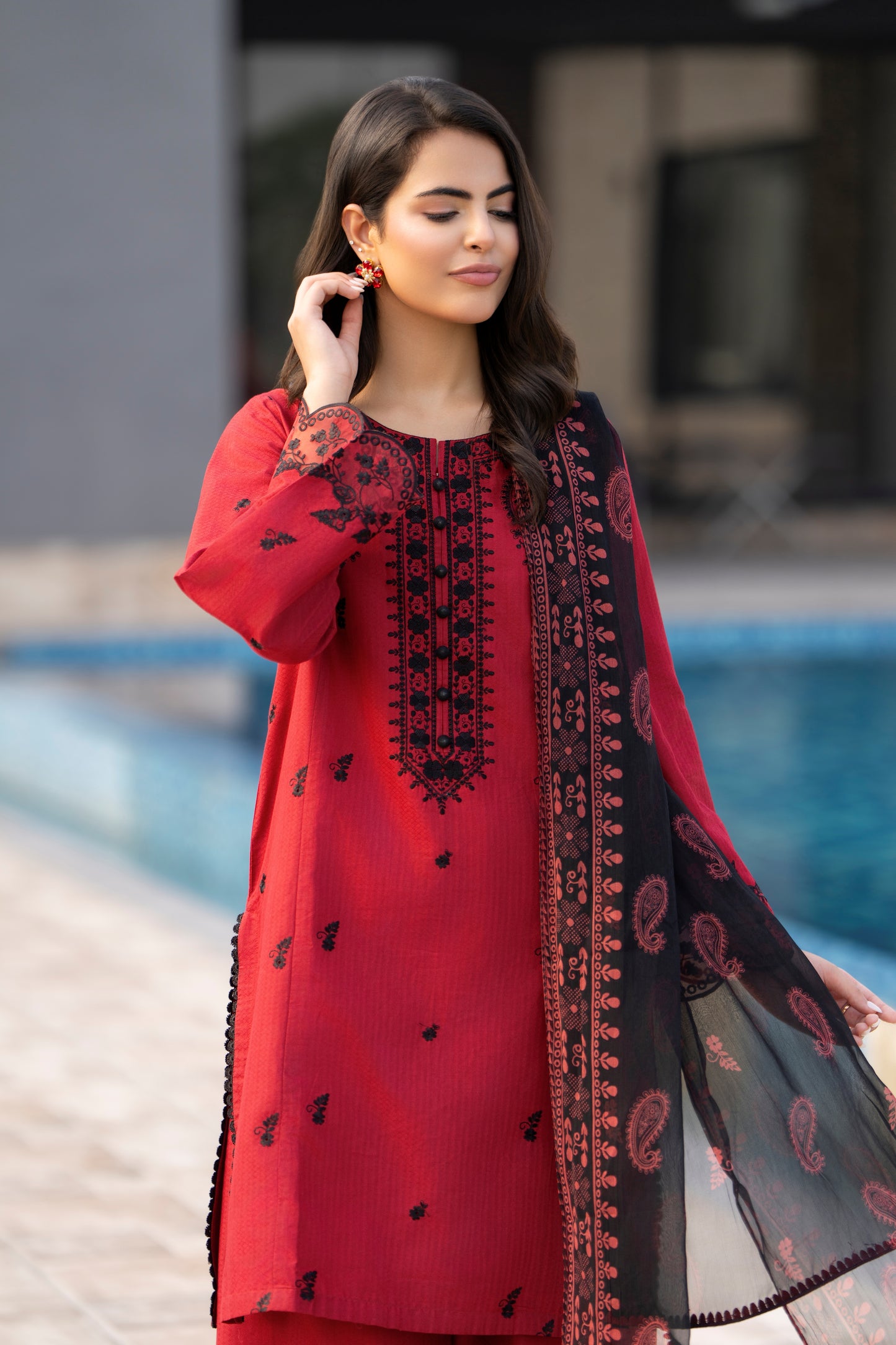 Maroon 3-Piece Embroidered Lawn Suit| ZM-29