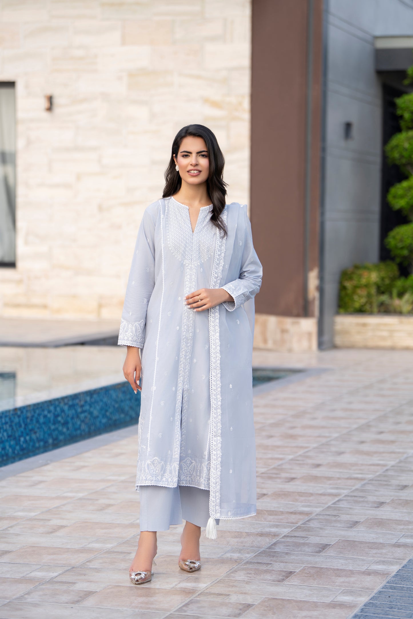 Grey 3-Piece Embroidered Lawn Suit| ZM-30