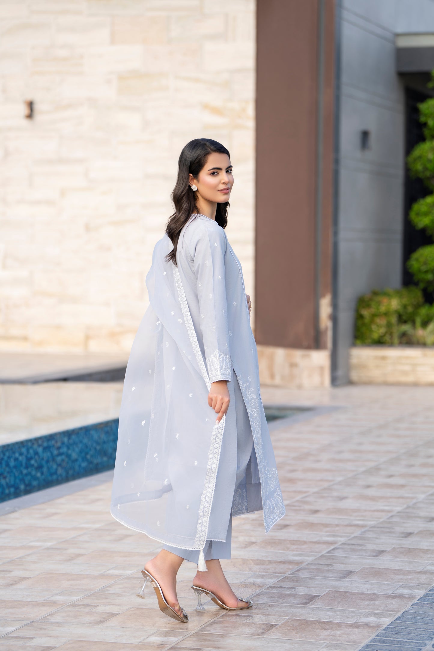 Grey 3-Piece Embroidered Lawn Suit| ZM-30