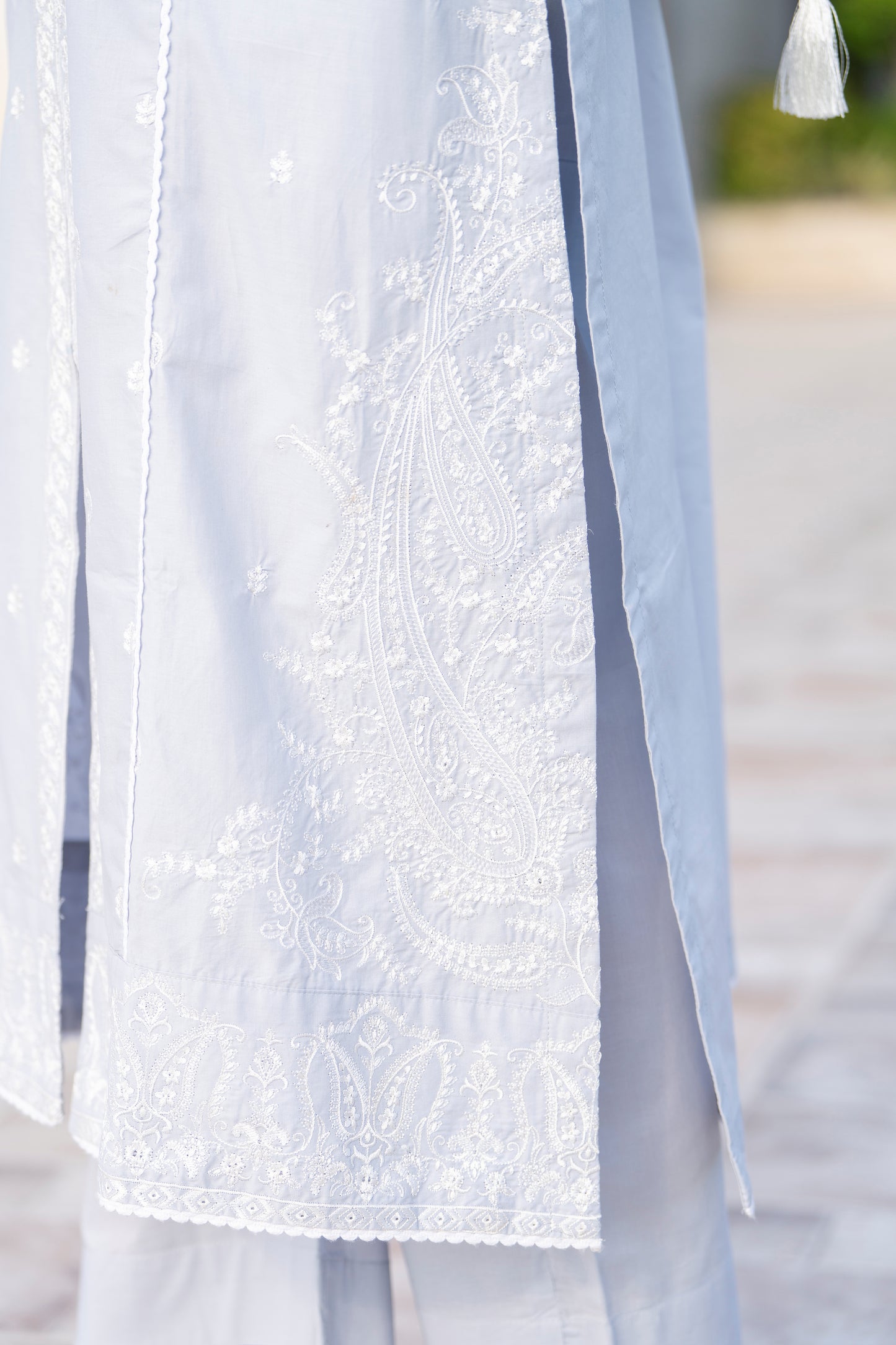 Grey 3-Piece Embroidered Lawn Suit| ZM-30