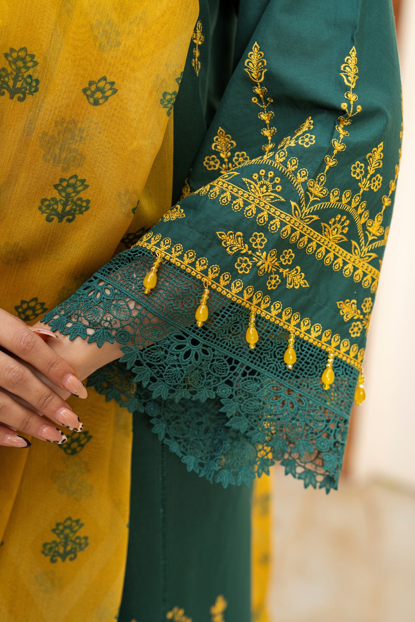 3 PIECE EMBROIDERED SUIT | ZM-03