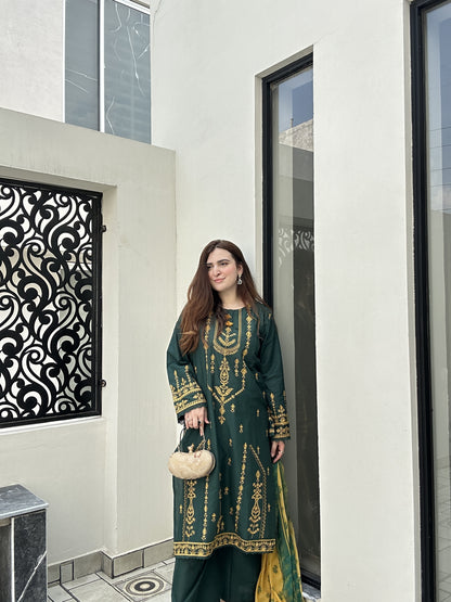 Dk Green 3-Piece Embroidered Lawn Suit | ZM-34