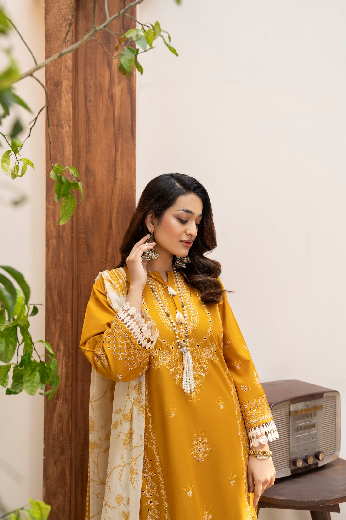 3 PIECE EMBROIDERED SUIT | ZM-04