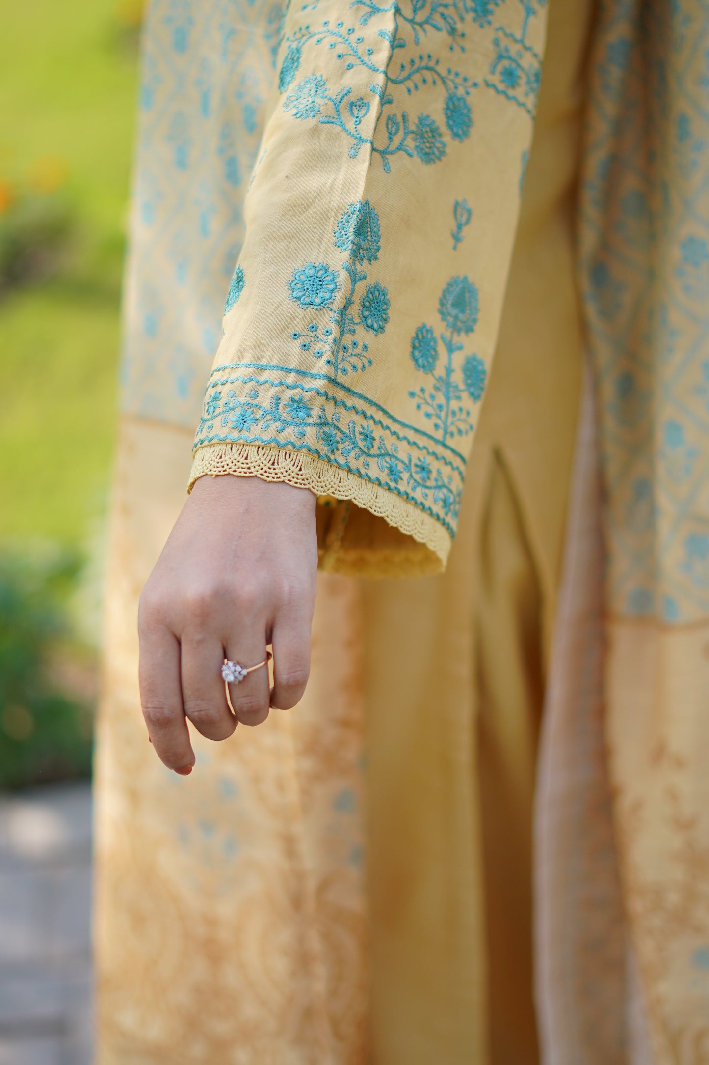 Prestige Light Yellow Khaddar 3-Piece Embroidered Suit | ZM-41