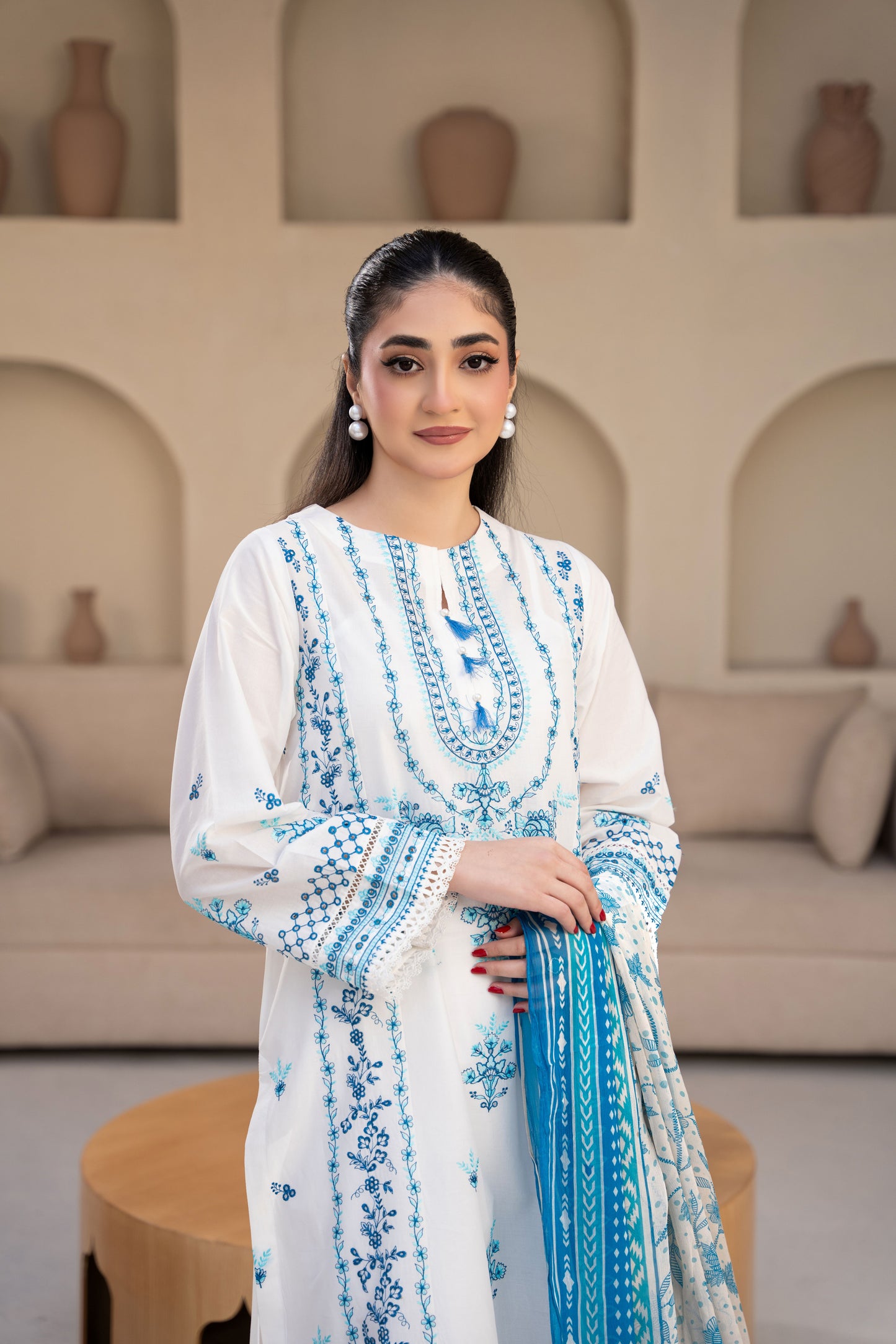 Porcelain White Luxury Lawn Embroidered 3-Piece Suit | ZM-65