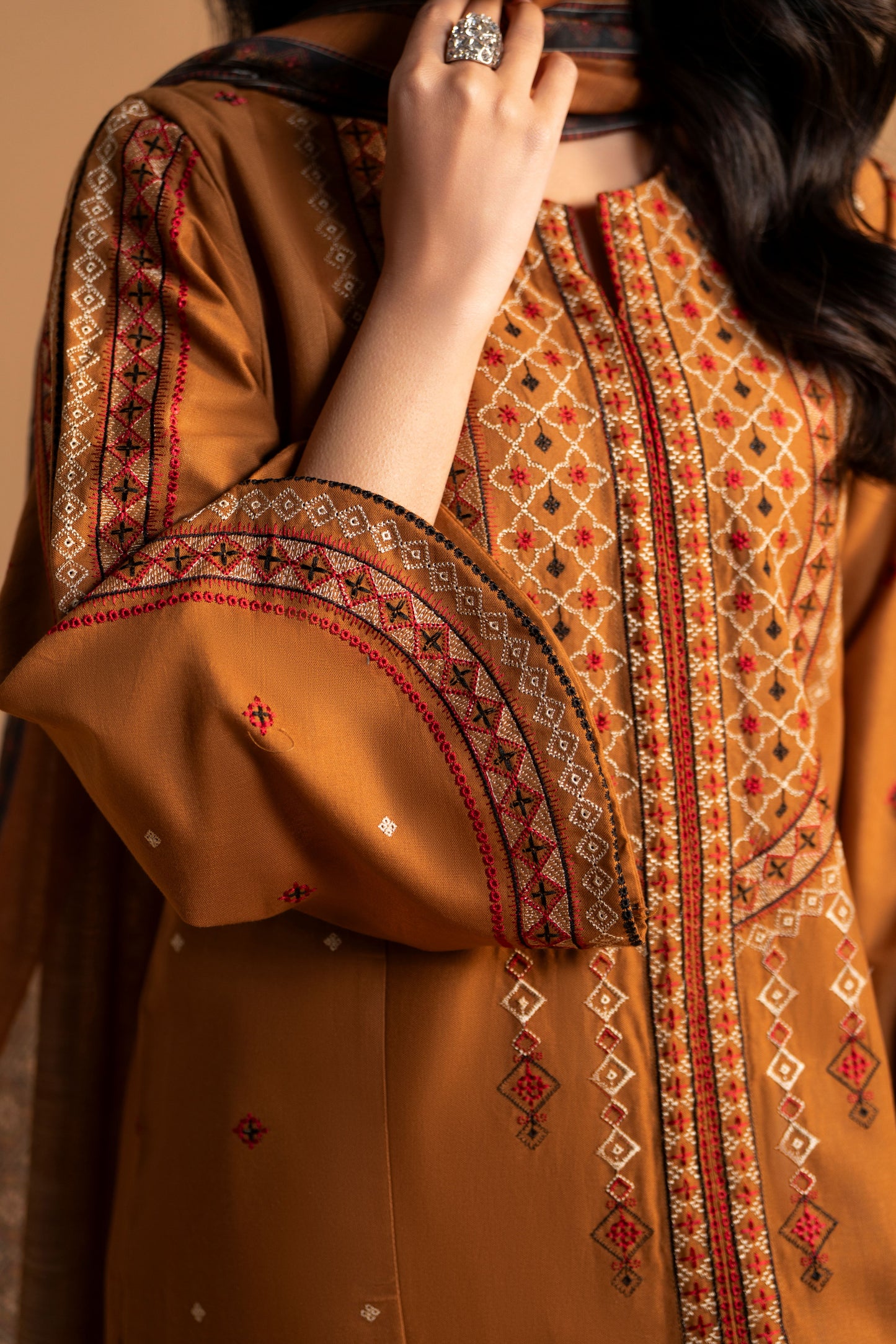 Khaak-e-Zameen Plain Khaddar  3-Piece Embroidered Suit | ZM-51