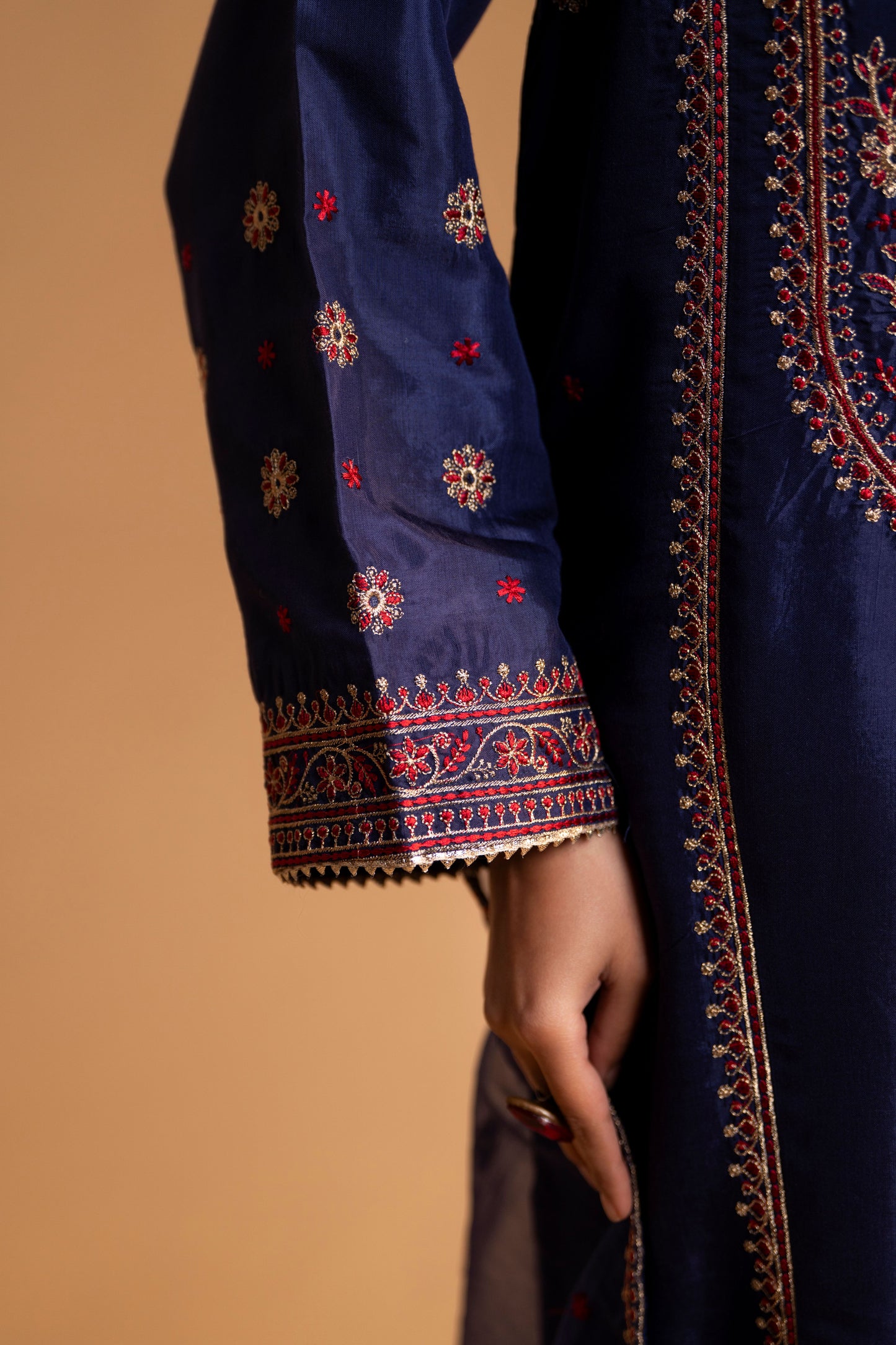 Neel-e-Shab Raw Silk 3-Piece Embroidered Suit| ZM-55