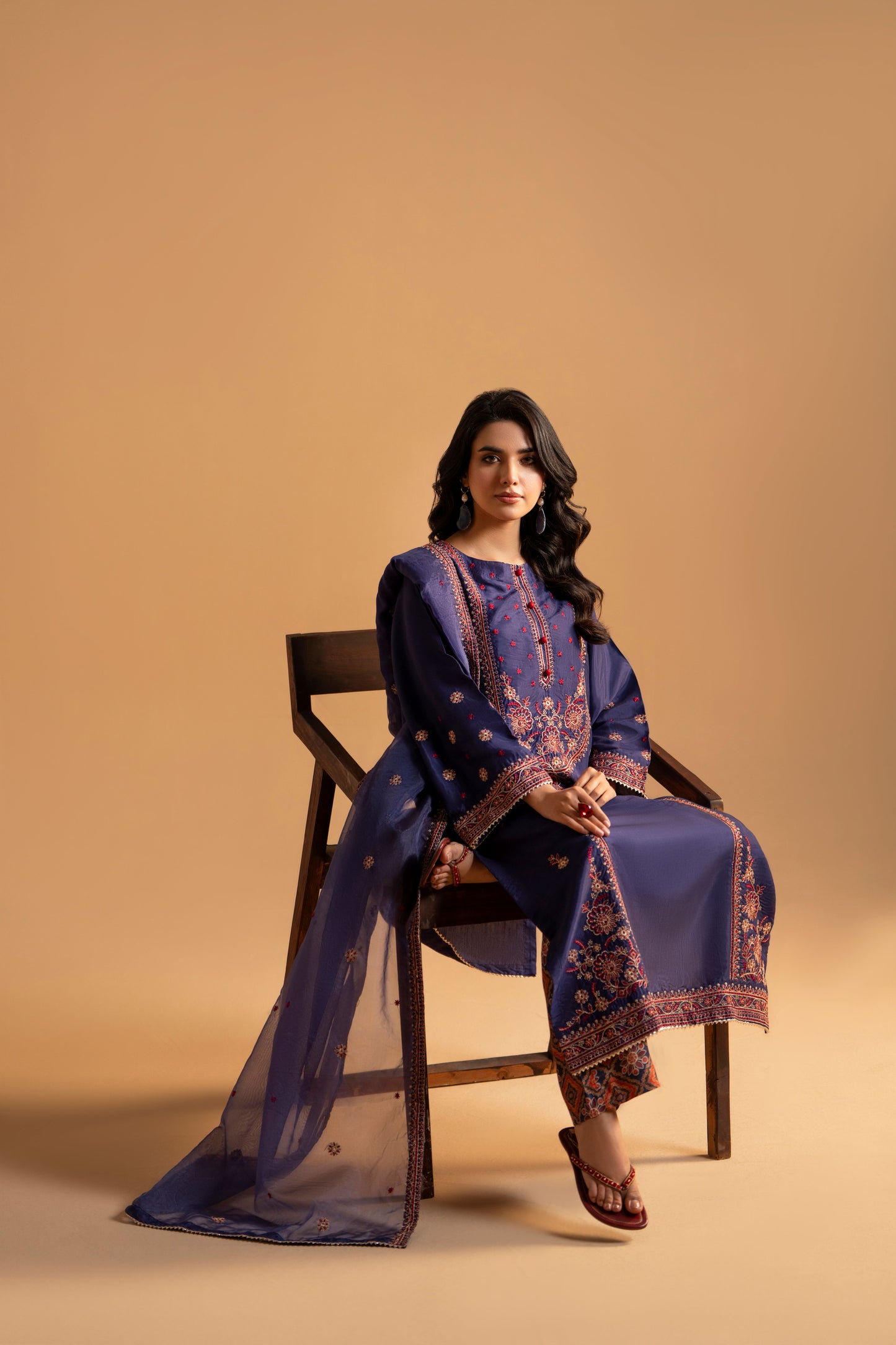 Neel-e-Shab Raw Silk 3-Piece Embroidered Suit| ZM-55