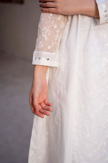 Moonlight Off-White Embroidered 3-Piece Suit | ZM-73
