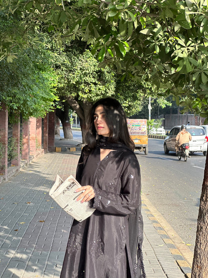 Onyx Black Luxury Raw Silk Embroidered 3-Piece Suit | ZM-102