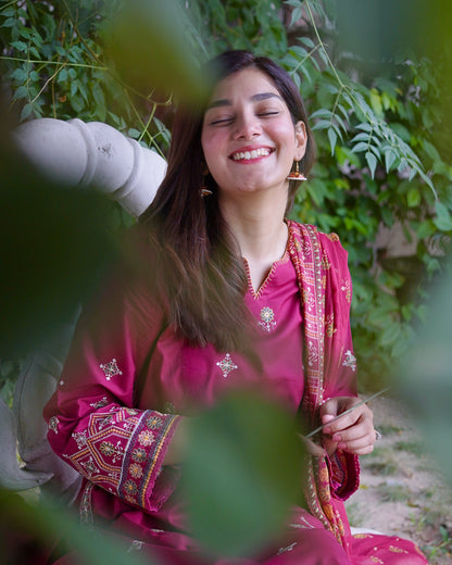 Magenta Charm 3-Piece Embroidered Cambric Lawn Suit | ZM-36