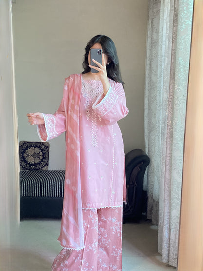 Pink 3-Piece Embroidered Lawn Suit | ZM-33