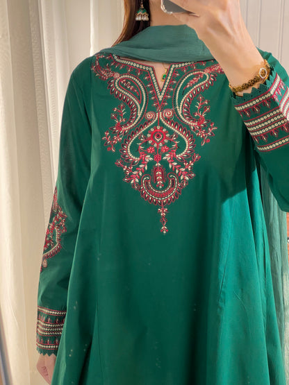 Fresh Green Embroidered 3-Piece Frock Suit | ZM-106