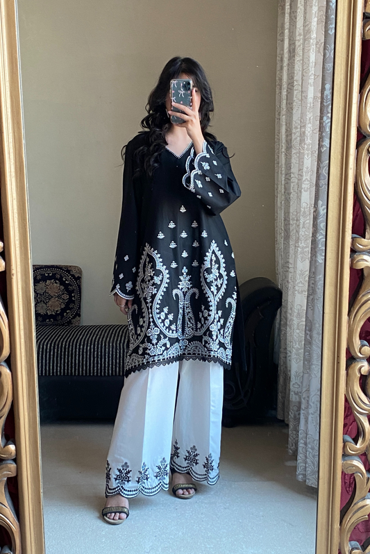 2 PIECE EMBROIDERED SUIT | ZM-17